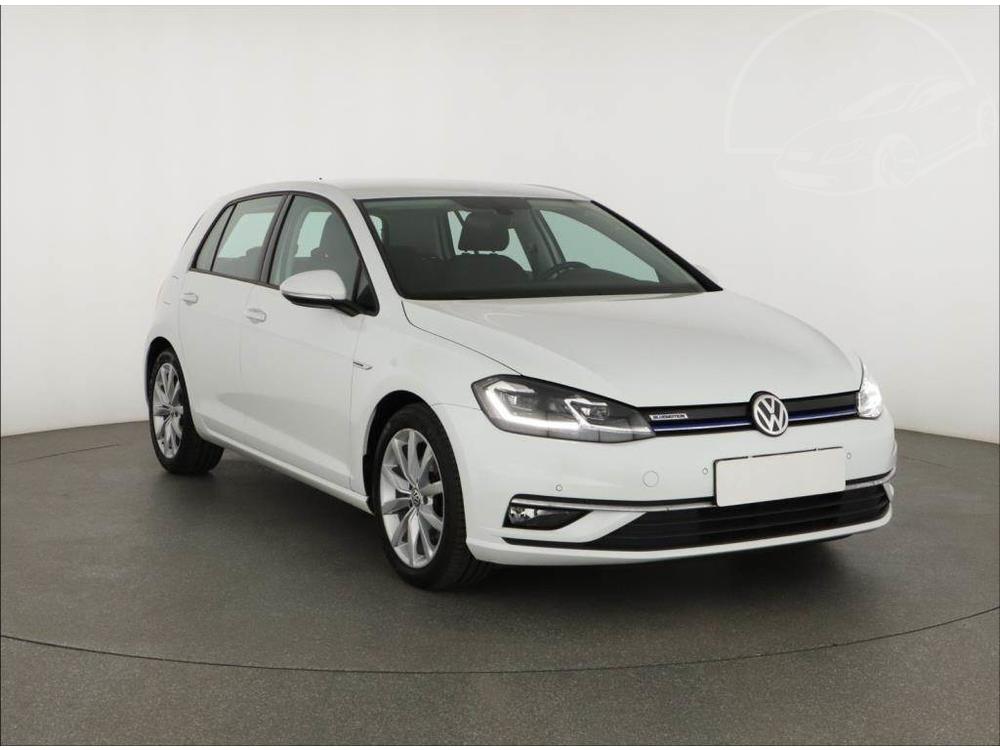 Volkswagen Golf 1.5 TSI, Comfortline, ČR,2.maj