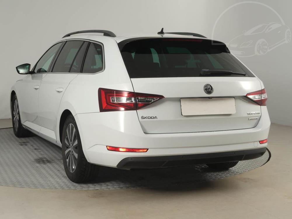 koda Superb 1.6 TDI, Ambition, Ke, Navi