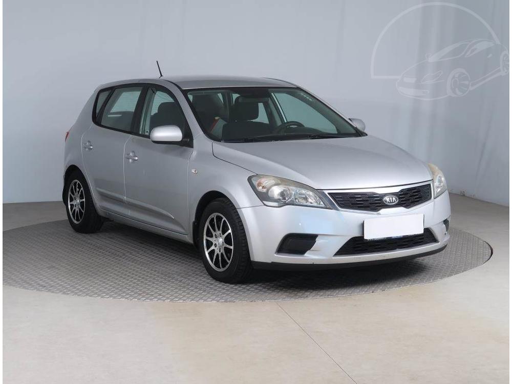 Prodm Kia Ceed 1.6 CVVT, R,1.maj, Serv.kniha