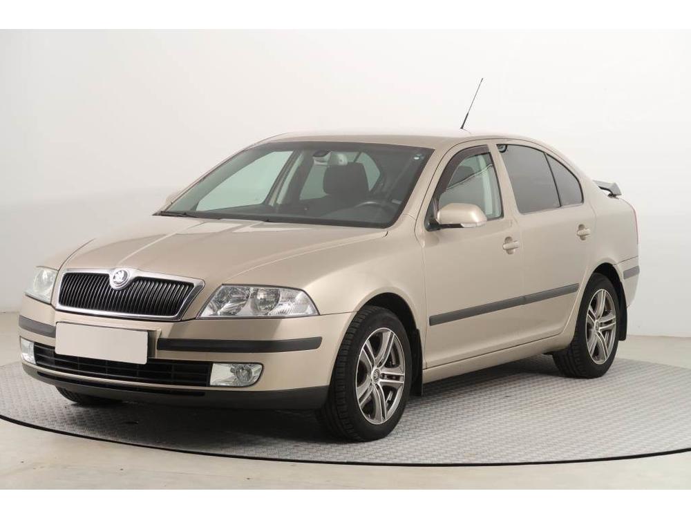 Škoda Octavia 1.6, NOVÁ CENA, Serv.kniha