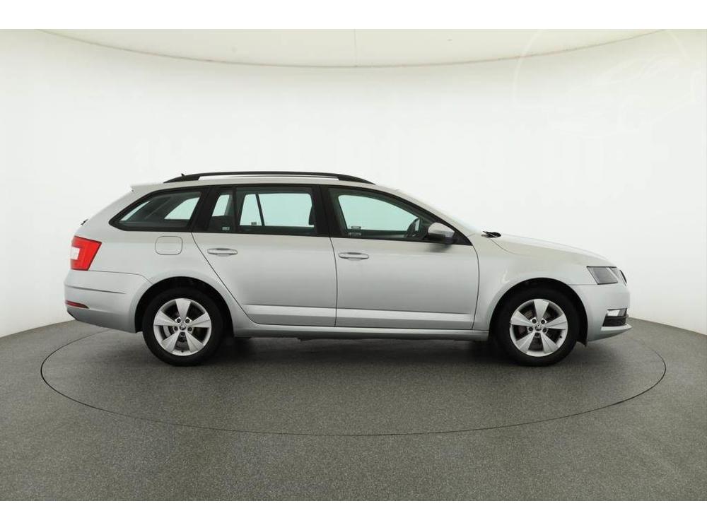 koda Octavia 1.6 TDI, Ambition, R,1.maj