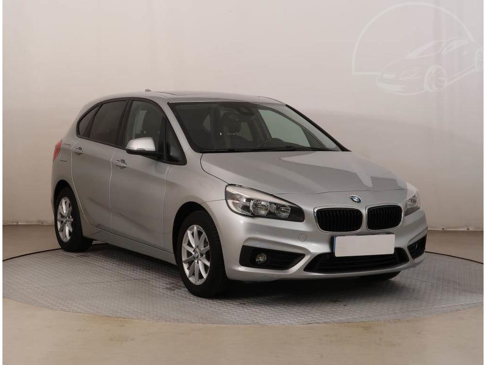 Prodm BMW 2 220i Active Tourer, Automat