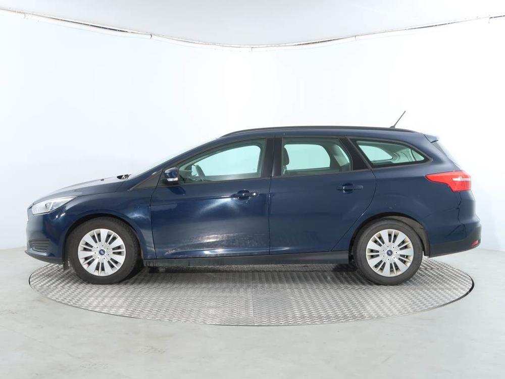 Ford Focus 1.6 i, R,1.maj, Serv.kniha