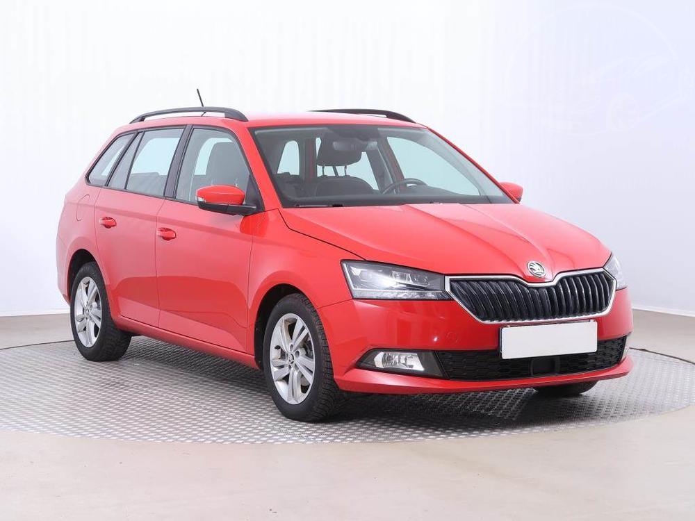 Škoda Fabia 1.0 TSI, Style, ČR,1.maj