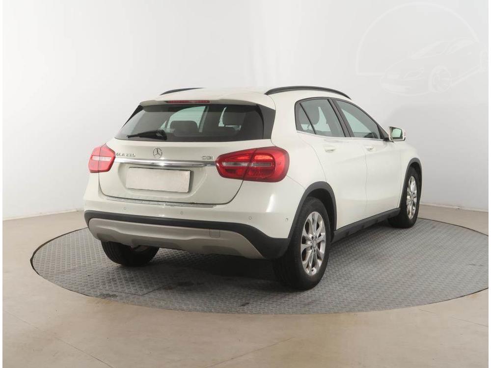 Mercedes-Benz GLA  220 CDI 4MATIC, 4X4, Automat