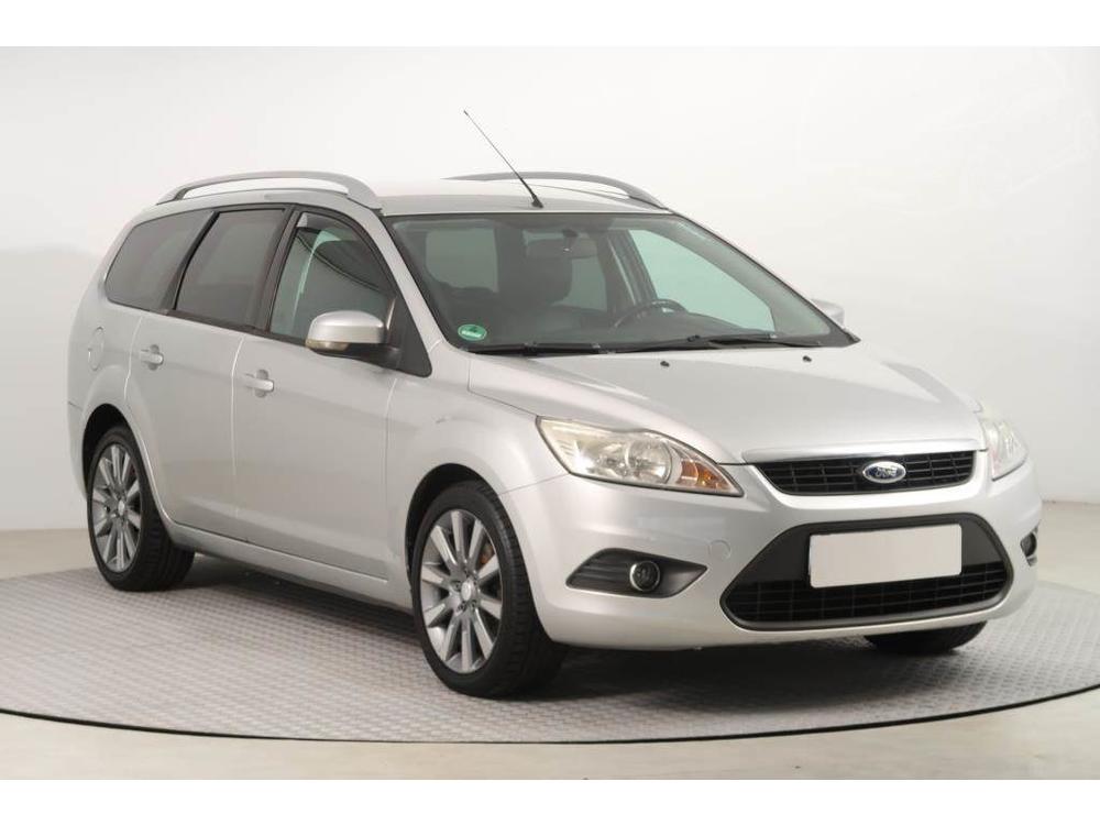 Ford Focus 1.6 16V, po STK, Tažné