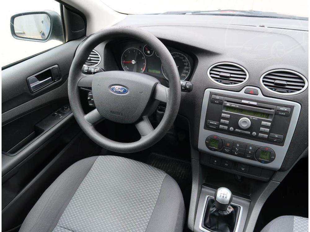 Ford Focus 1.6 16V, Automatick klima