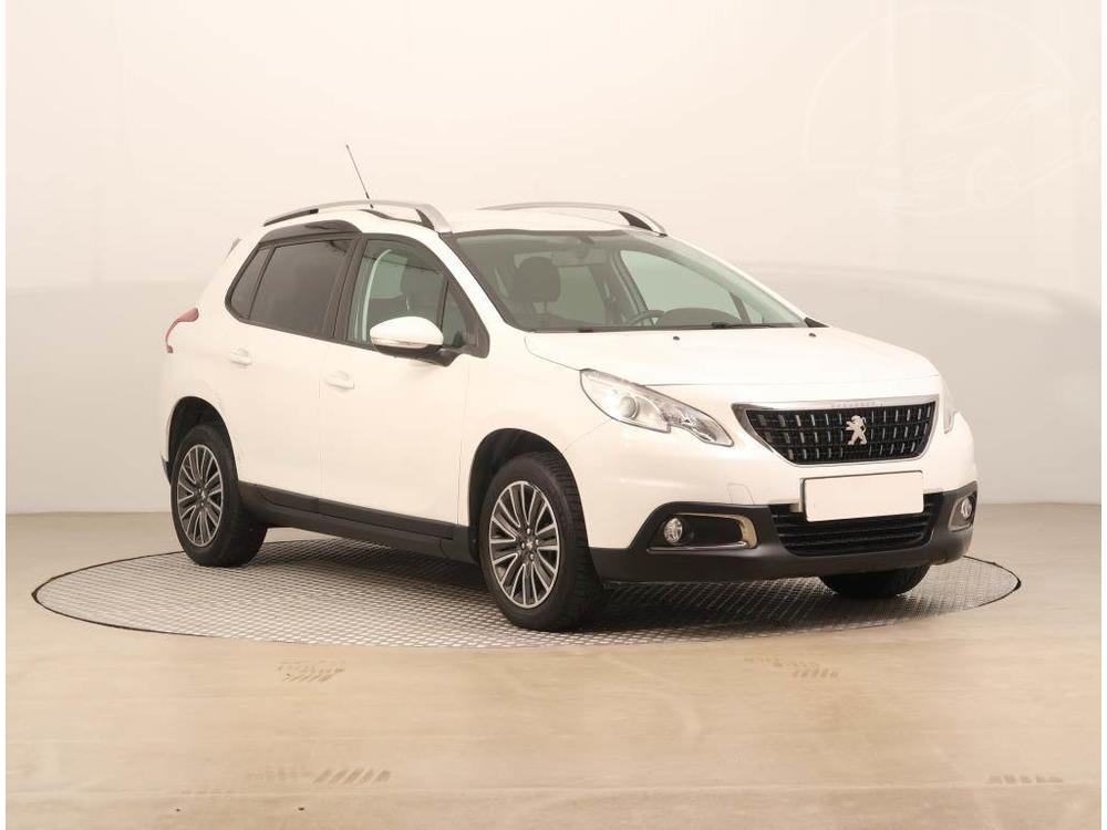 Prodm Peugeot 2008 1.2 PureTech, Automat, R