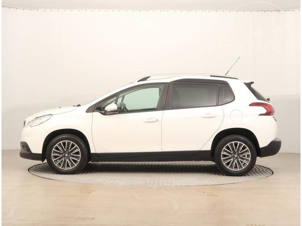 Peugeot 2008 1.2 PureTech, Automat, R