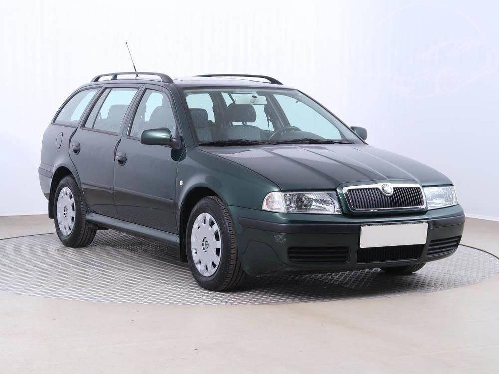 Škoda Octavia 1.6, ČR,1.maj, Serv.kniha