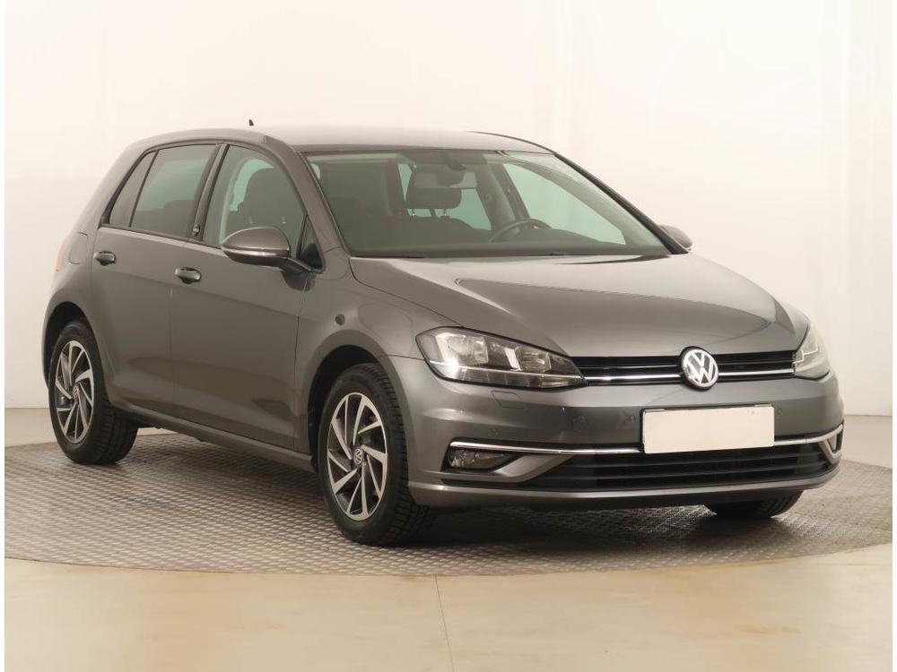 Prodm Volkswagen Golf 1.0 TSI, Navi