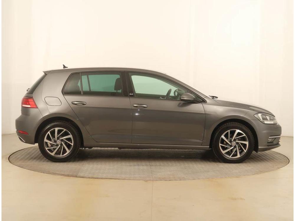 Volkswagen Golf 1.0 TSI, Navi