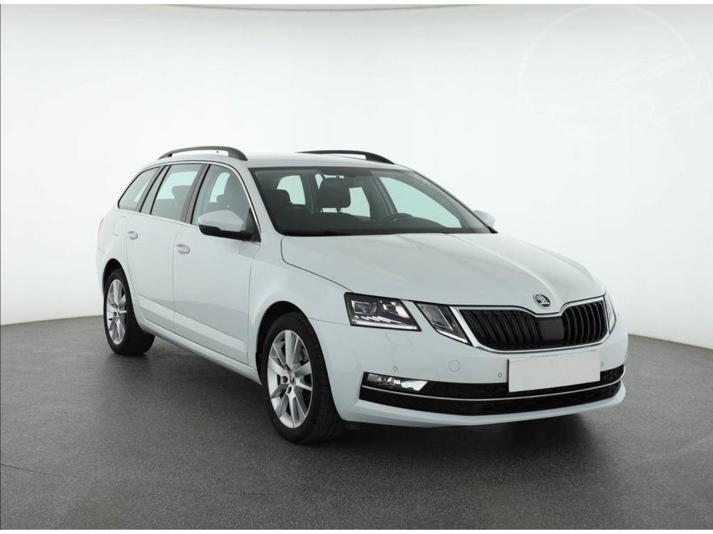 Škoda Octavia 1.5 TSI, Serv.kniha, Navi