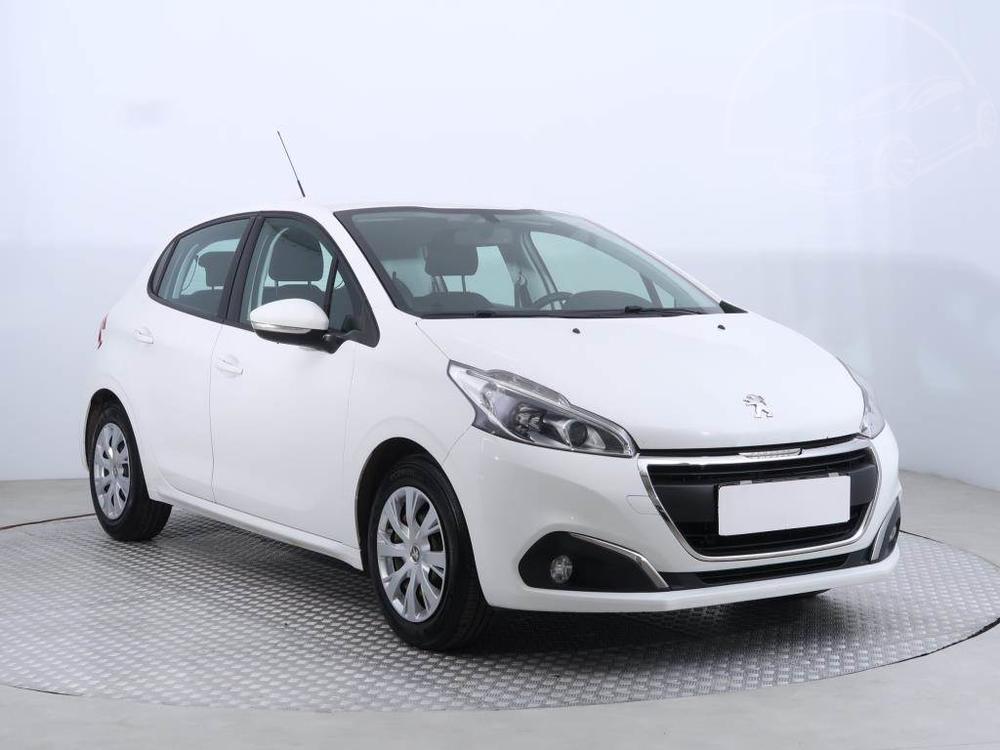 Peugeot 208 1.2 PureTech, Active, ČR,1.maj