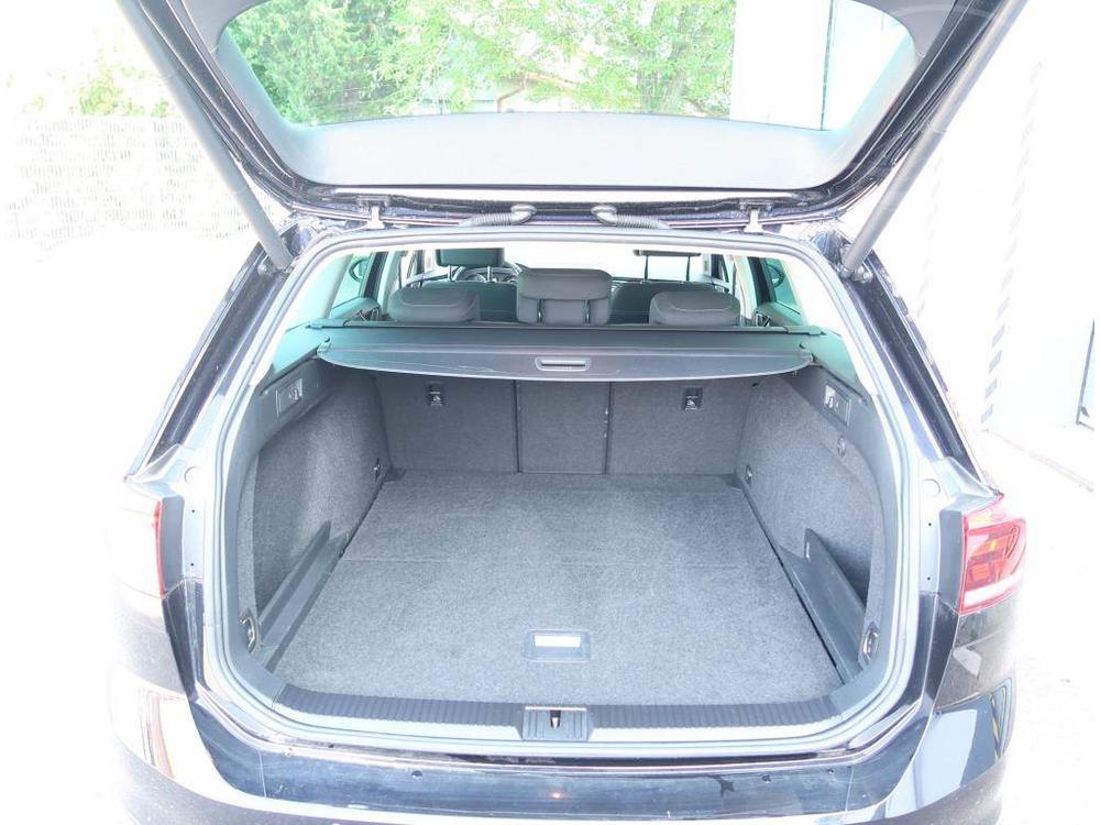 Volkswagen Passat 2.0 TDI, Business, Automat