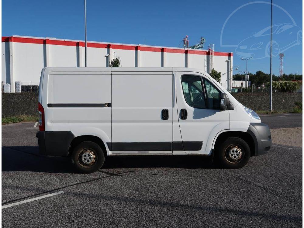 Peugeot Boxer 2.2 HDi, 330, L1H1, Nov v R