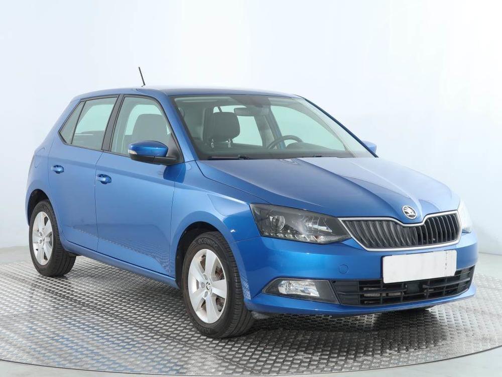 Škoda Fabia 1.0 TSI, ČR,1.maj, Serv.kniha