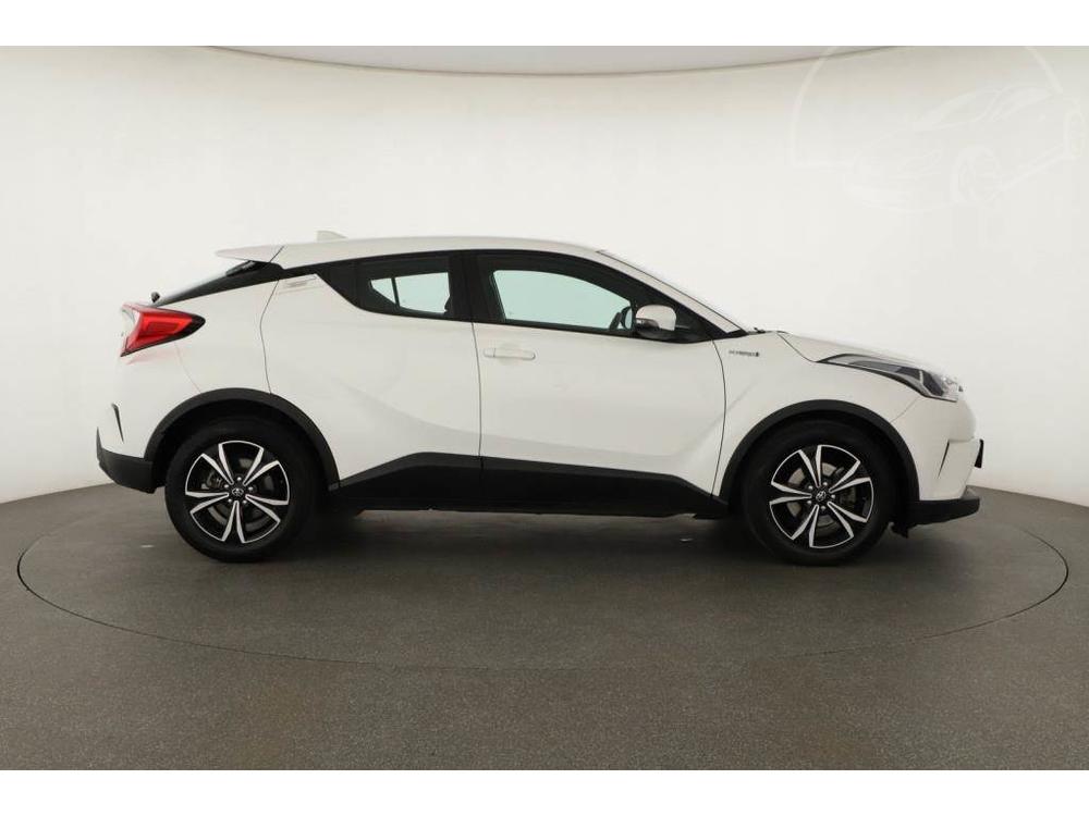 Toyota C-HR 1.8 Hybrid, Automat, R,1.maj