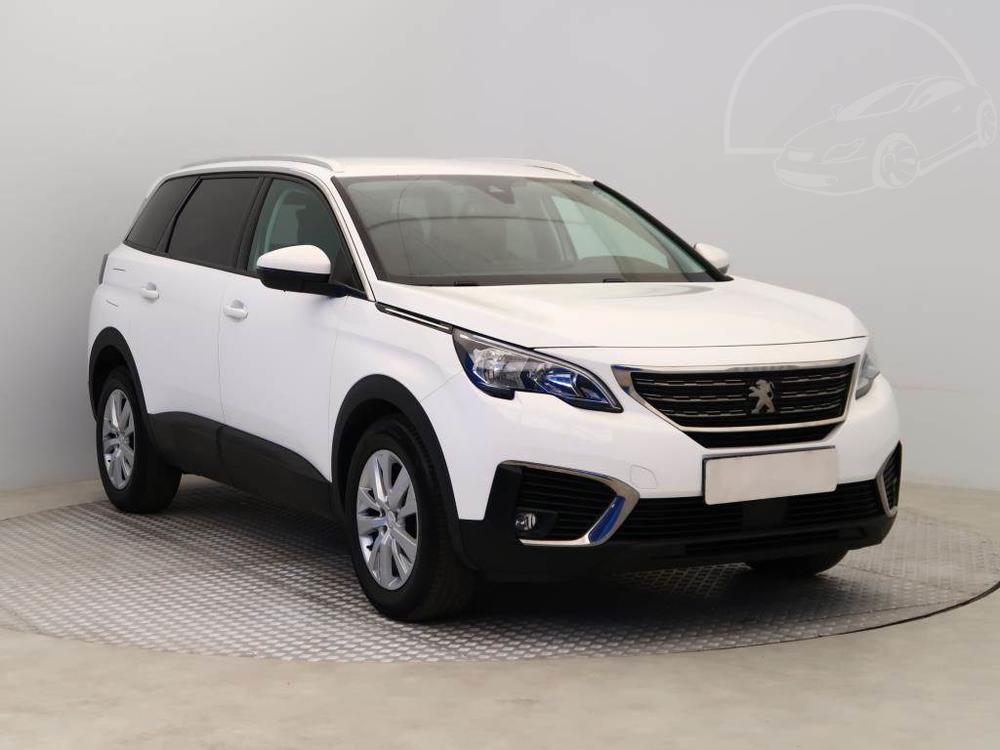 Peugeot 5008 PureTech 130, 7 míst, ČR,1.maj