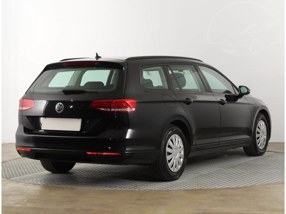 Volkswagen Passat 2.0 TDI, Automat, Navi