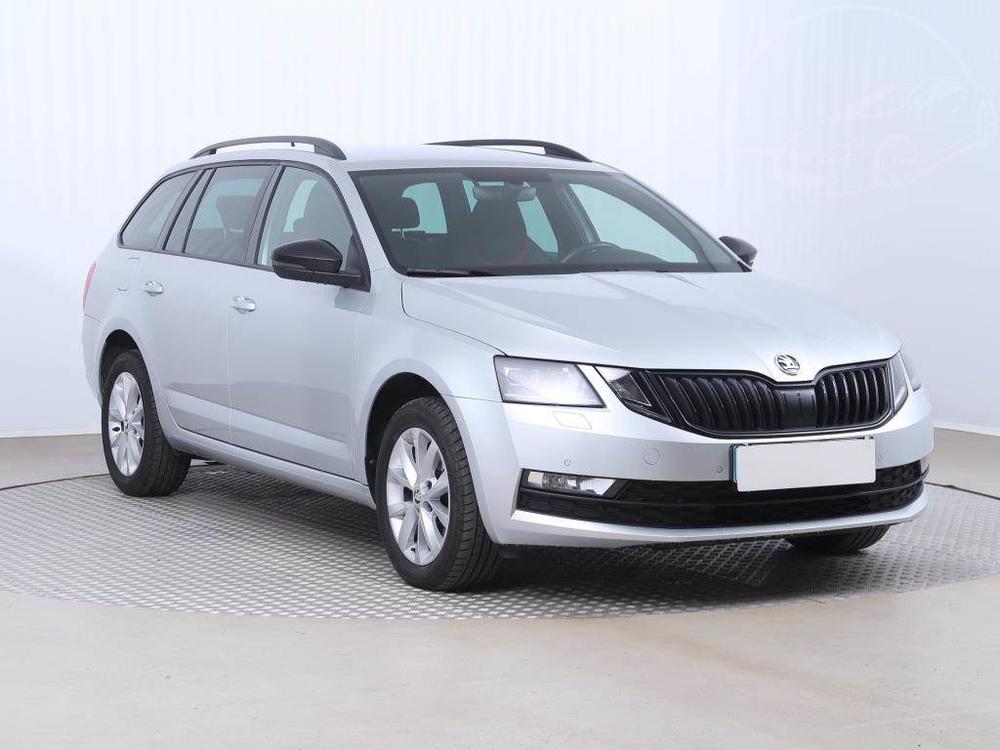 koda Octavia 1.6 TDI, Style, R,1.maj