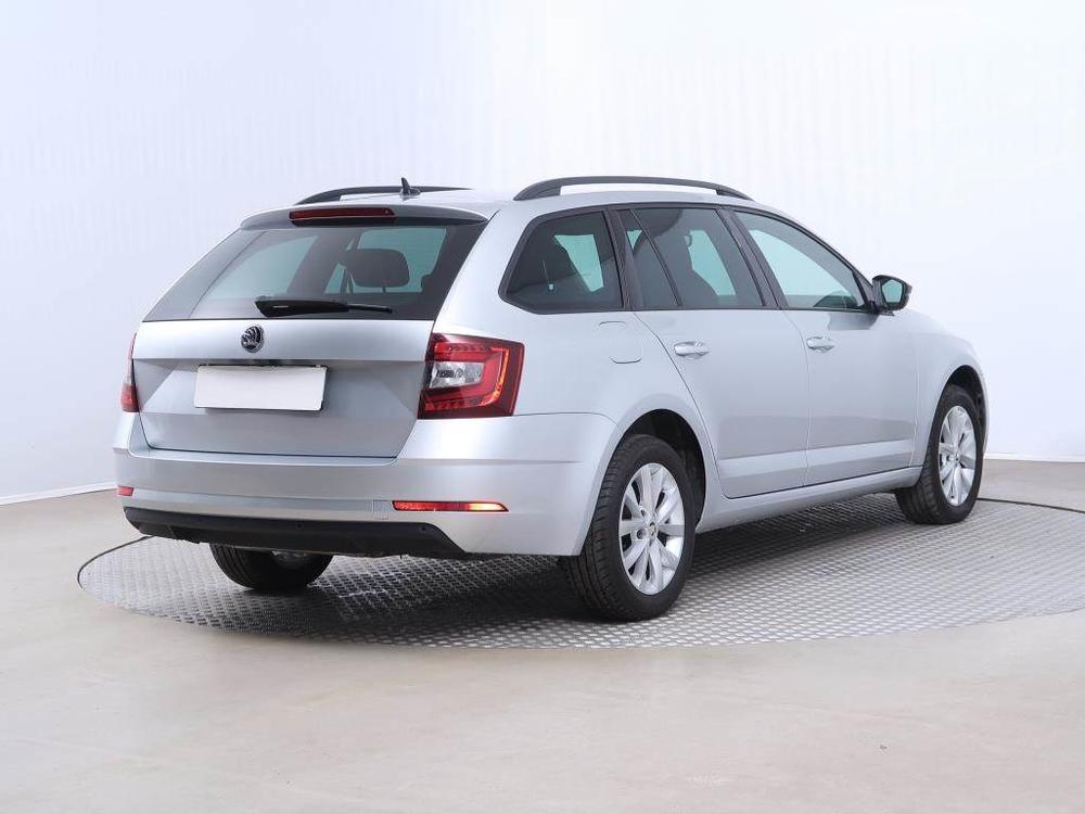 koda Octavia 1.6 TDI, Style, R,1.maj