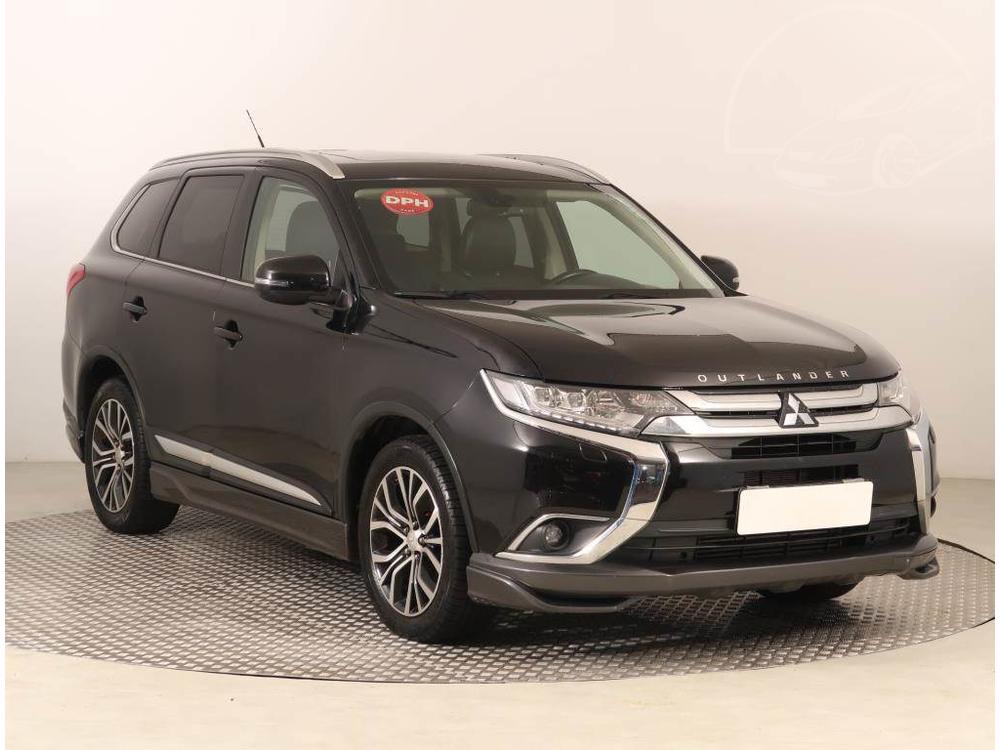 Prodm Mitsubishi Outlander 2.2 DI-D, Instyle, 4X4