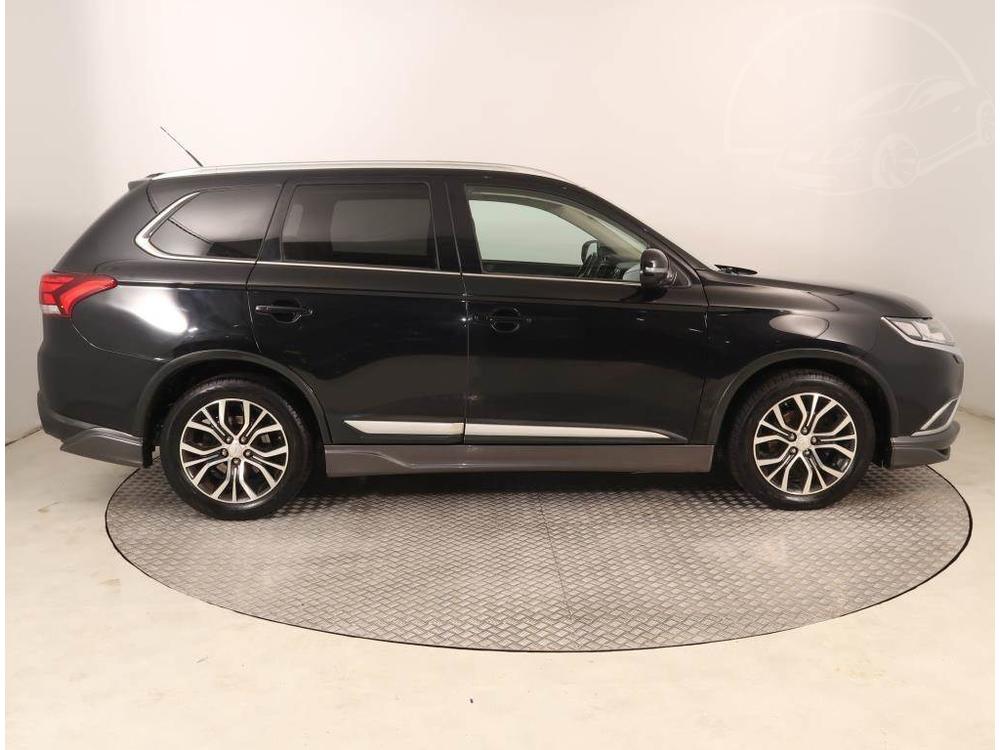 Mitsubishi Outlander 2.2 DI-D, Instyle, 4X4