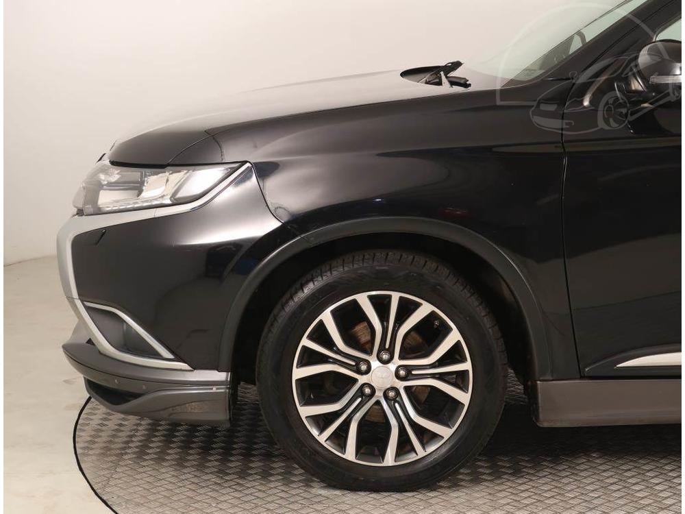 Mitsubishi Outlander 2.2 DI-D, Instyle, 4X4