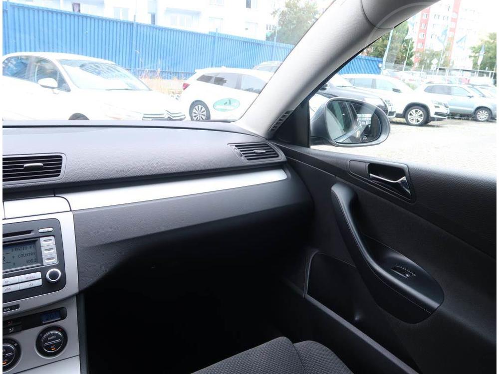 Volkswagen Passat 1.8 TSI, Serv.kniha, Xenony