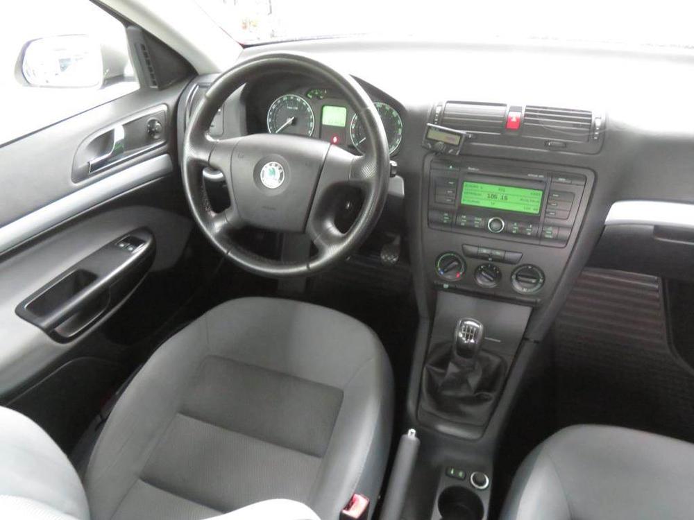 koda Octavia 1.8 TSI, Serv.kniha, zamluveno