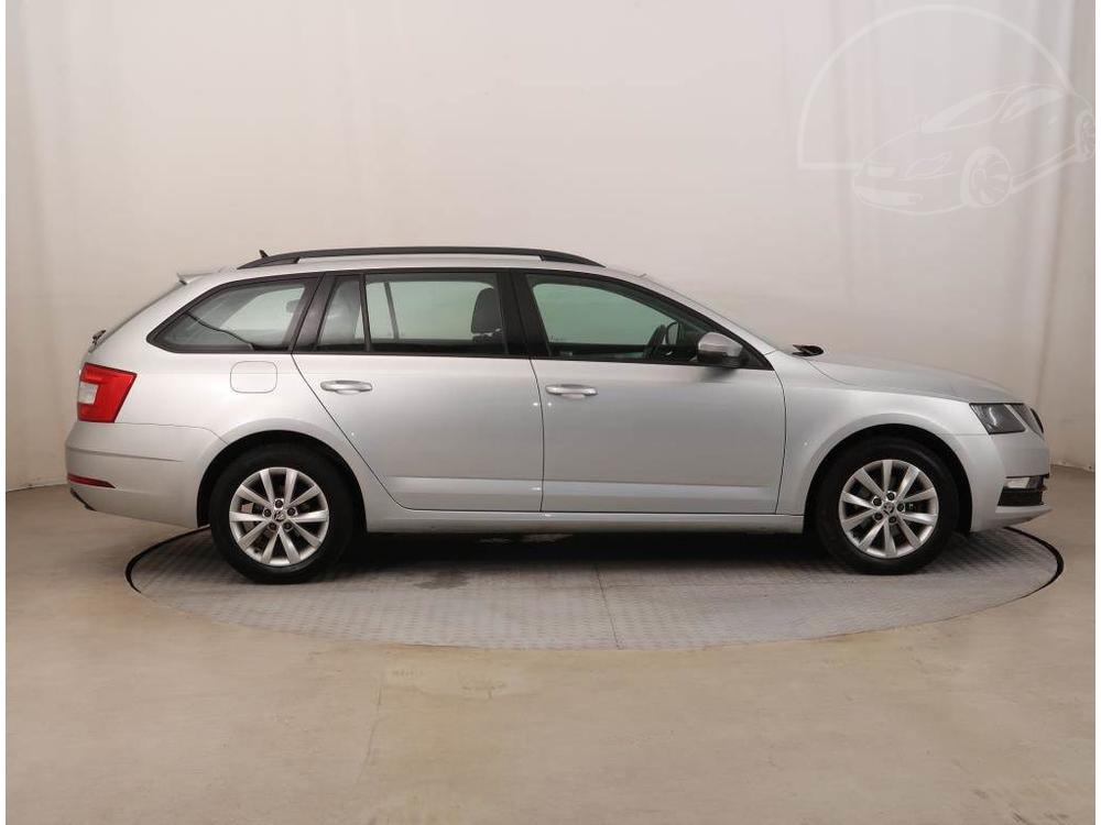 koda Octavia 1.6 TDI, Navi