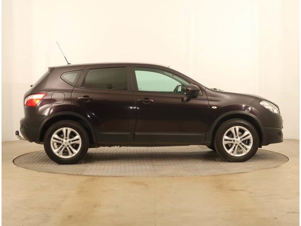 Nissan Qashqai 1.6, Automatick klima