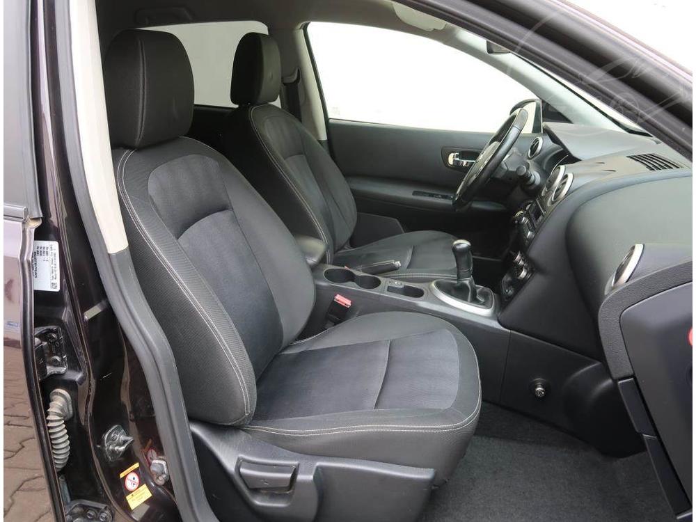 Nissan Qashqai 1.6, Automatick klima