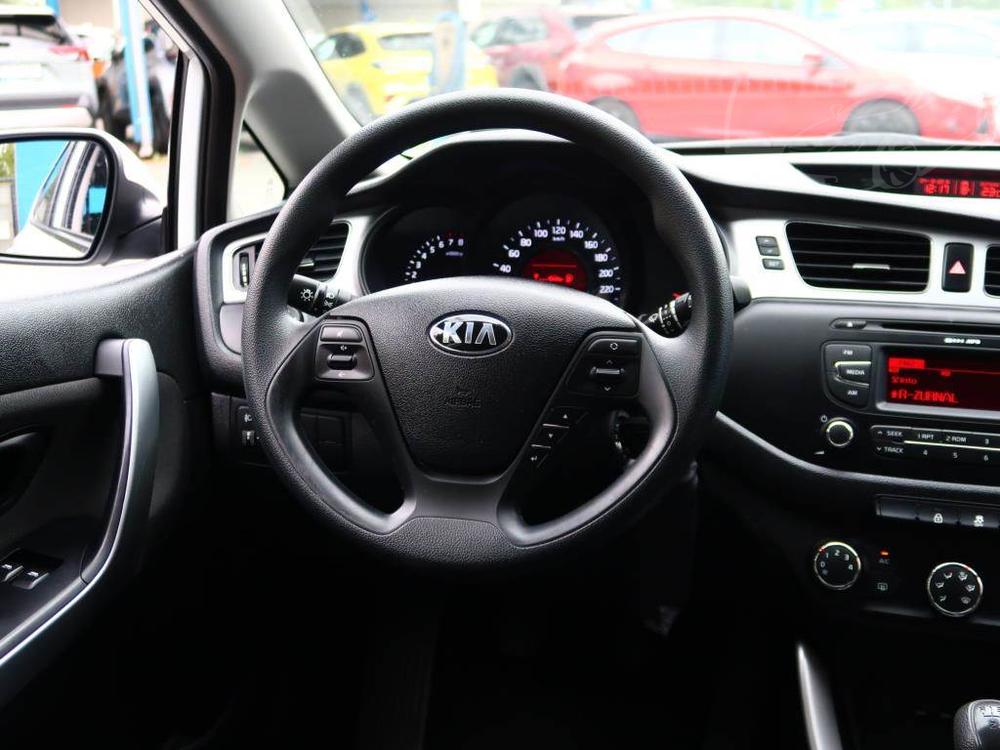 Kia Ceed 1.4 CVVT, R,1.maj, Serv.kniha