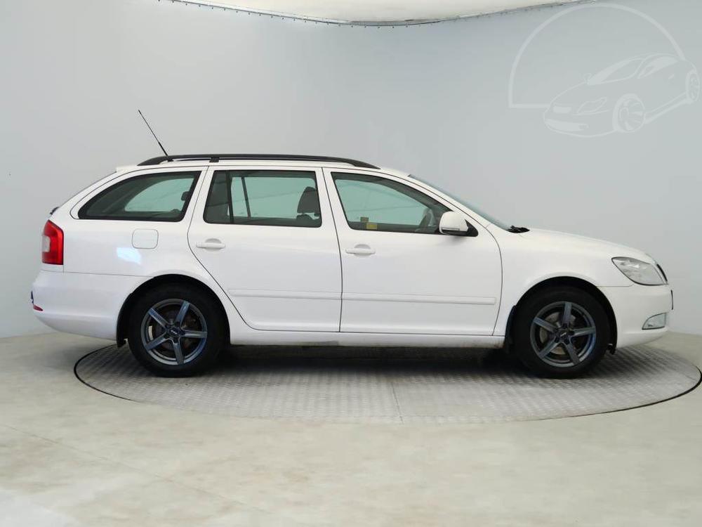 koda Octavia 1.8 TSI, Klima, El. okna