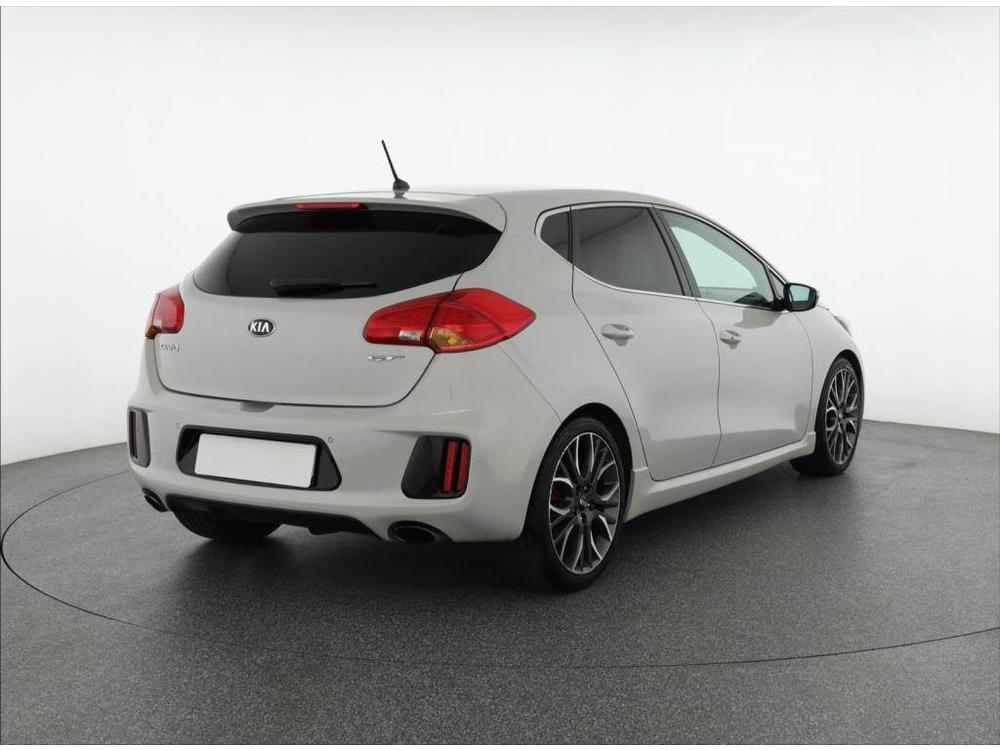 Kia Ceed 1.6 T-GDI GT, R,2.maj