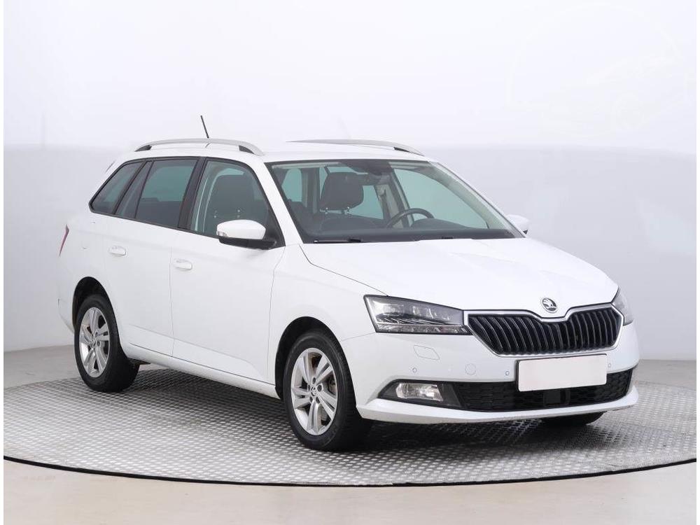 Škoda Fabia 1.0 TSI, ČR,2.maj, Kůže, Navi