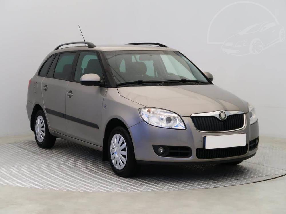 Škoda Fabia 1.2 12V, ČR,2.maj, Serv.kniha