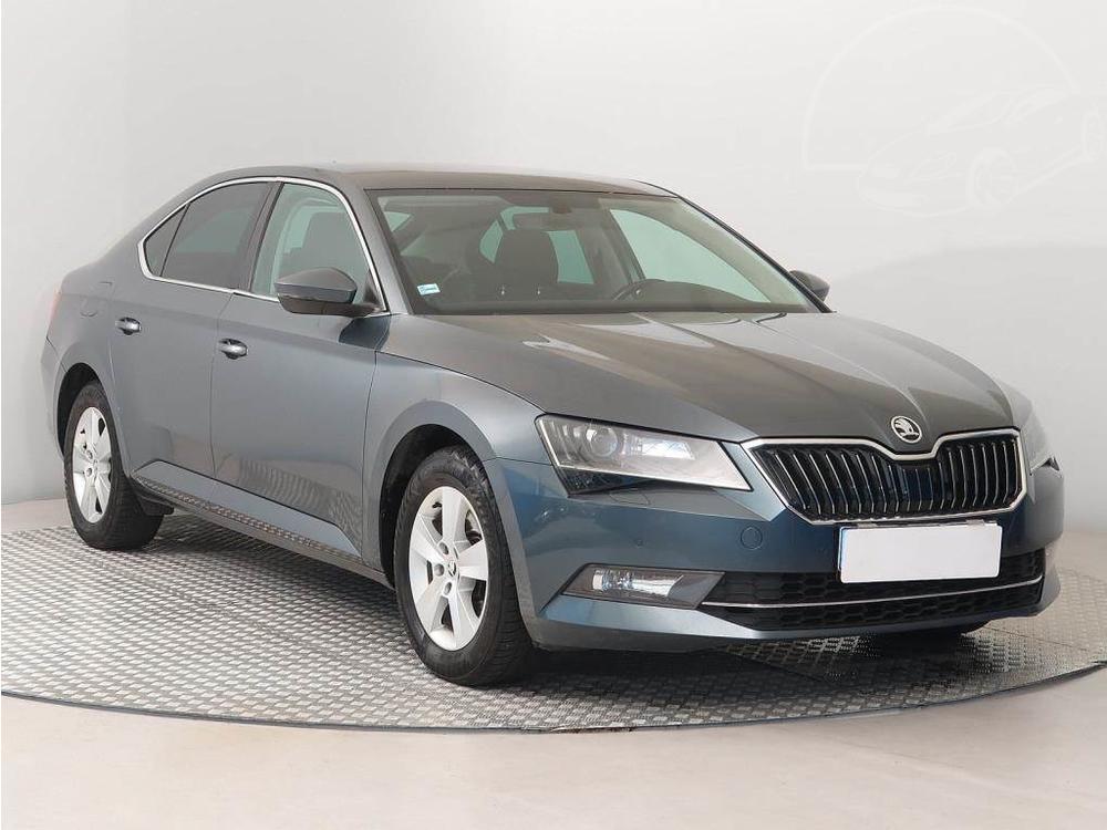 Škoda Superb 1.6 TDI, Ambition Plus, Navi