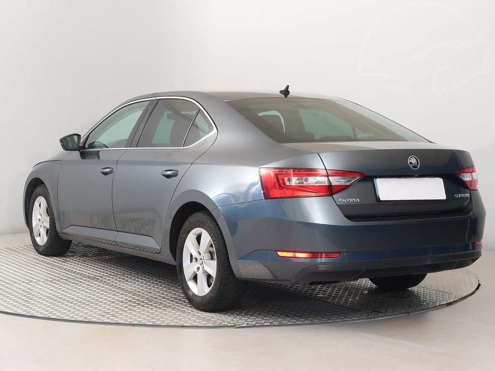 koda Superb 1.6 TDI, Ambition Plus, Navi