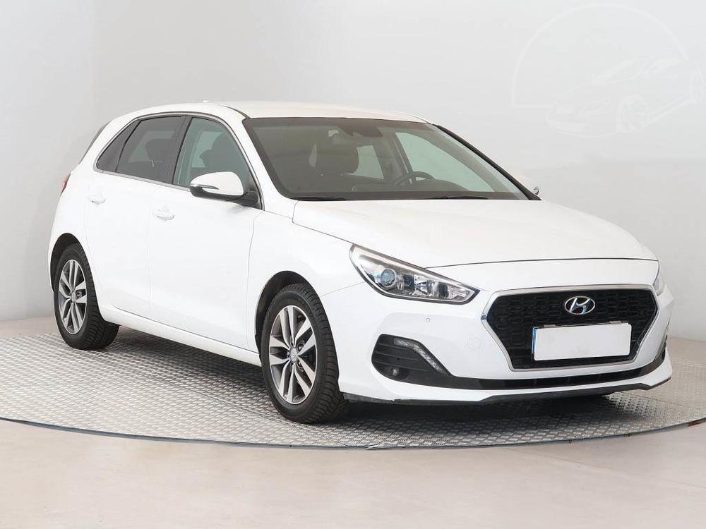 Hyundai i30 1.4 CVVT, Serv.kniha