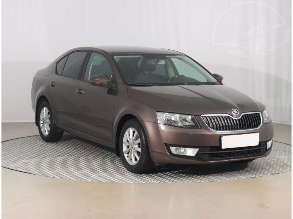 Škoda Octavia 1.2 TSI, Serv.kniha, Klima