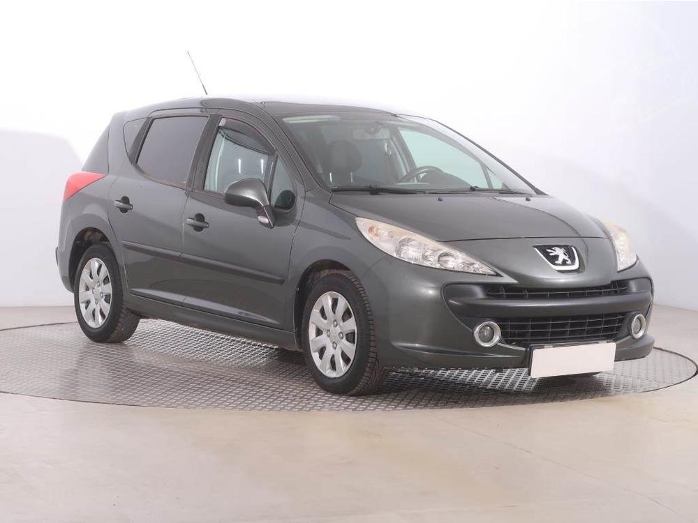 Prodm Peugeot 207 1.6 HDi, po STK