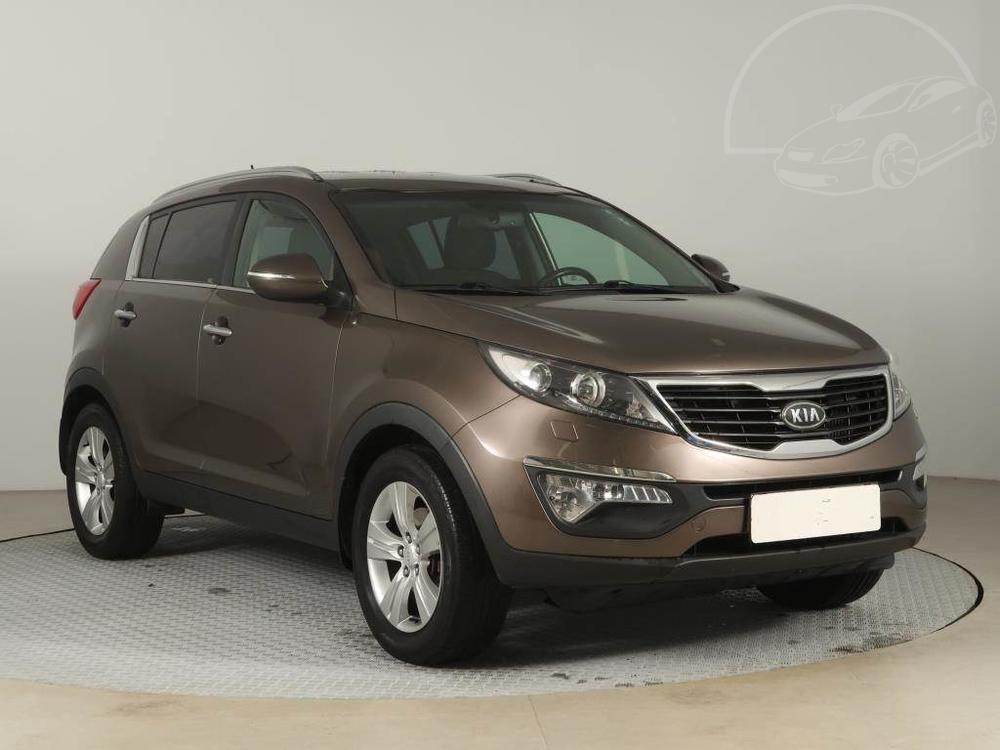 Prodm Kia Sportage 1.7 CRDi, Automatick klima