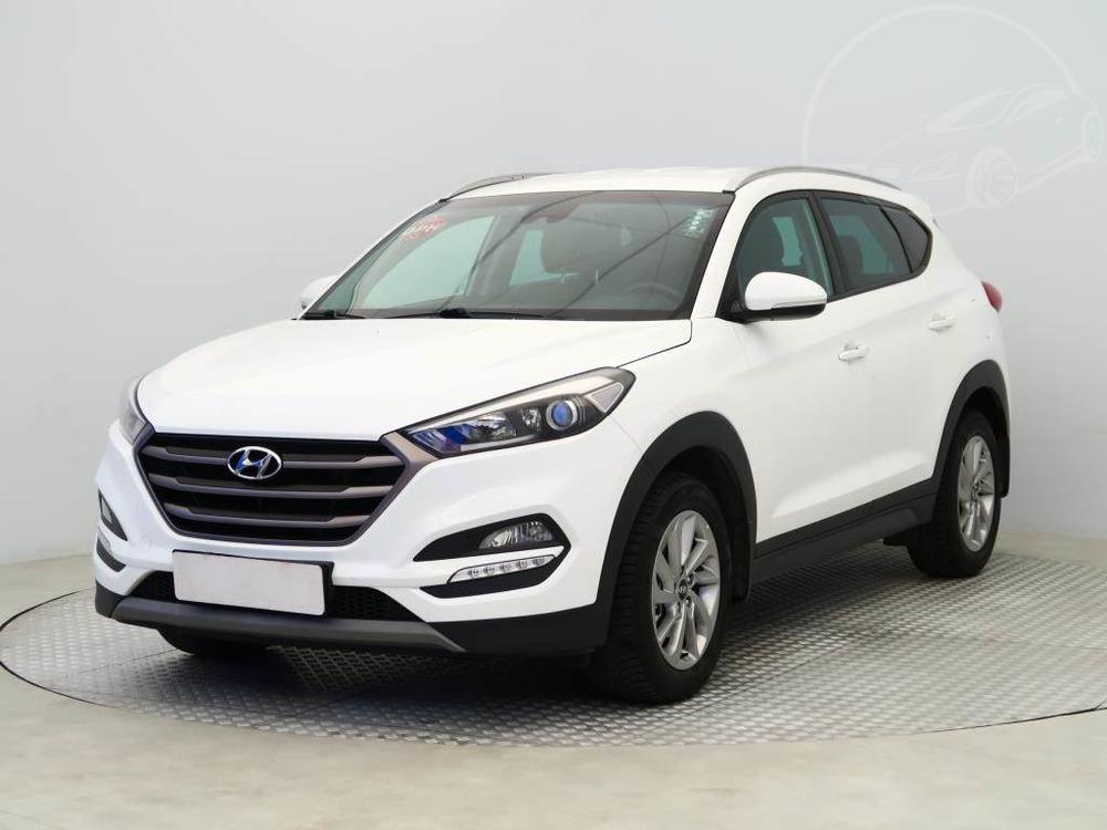 Hyundai Tucson 1.7 CRDi, Trikolor, Automat