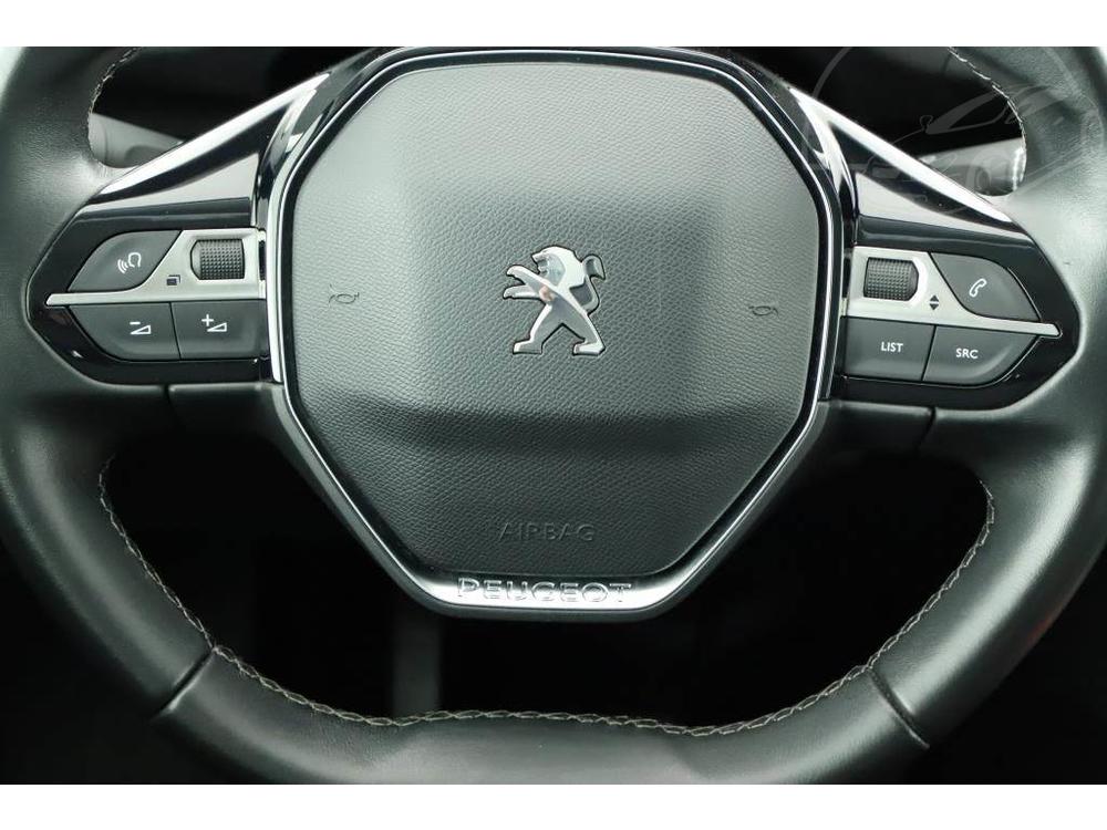 Peugeot 3008 1.2 PureTech, Allure, R,1.maj