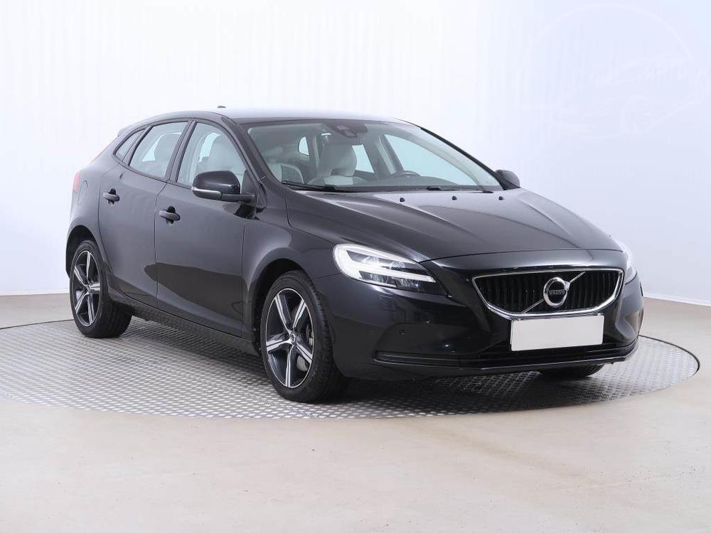 Prodm Volvo V40 2.0 D3, Ke, Navi