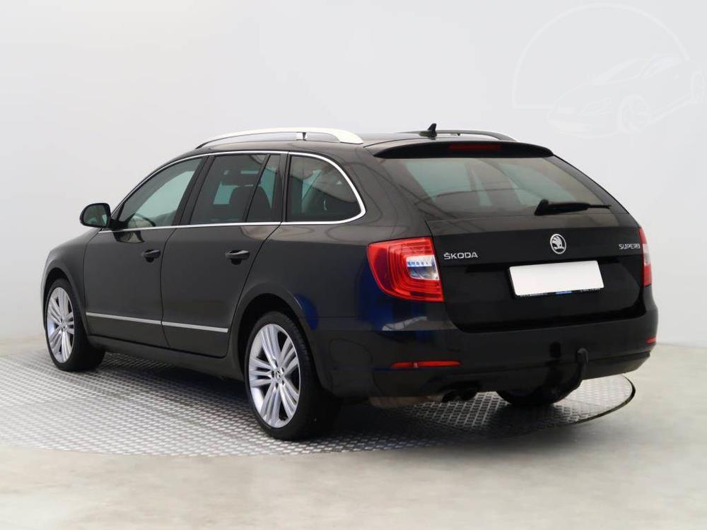 koda Superb 2.0 TDI, Elegance, Serv.kniha