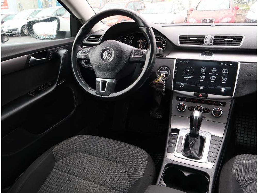 Volkswagen Passat 2.0 TDI, NOV CENA, Automat